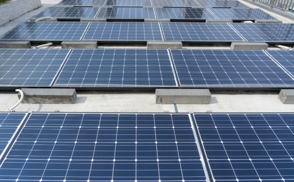 【2025年最新】太陽光発電のメンテナンス費用は？頻度・点検内容・業者選びについても解説